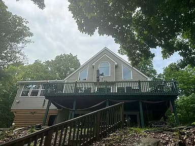 161 Lakewood Dr — exterior photo