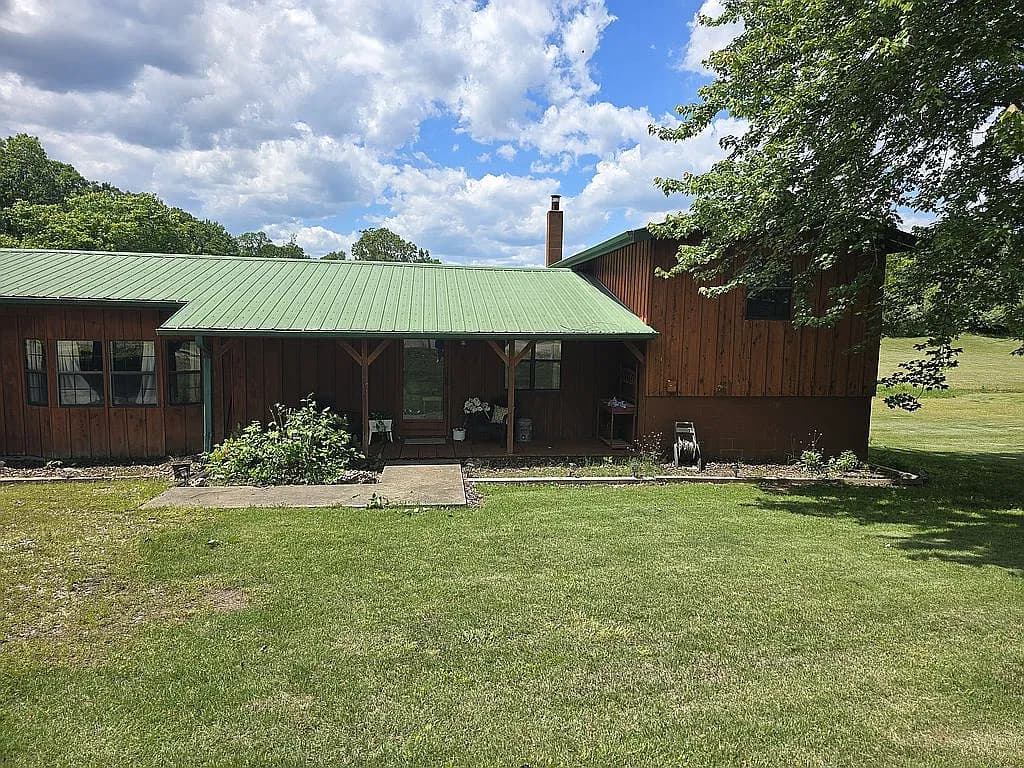 293 County Road 343 — exterior photo