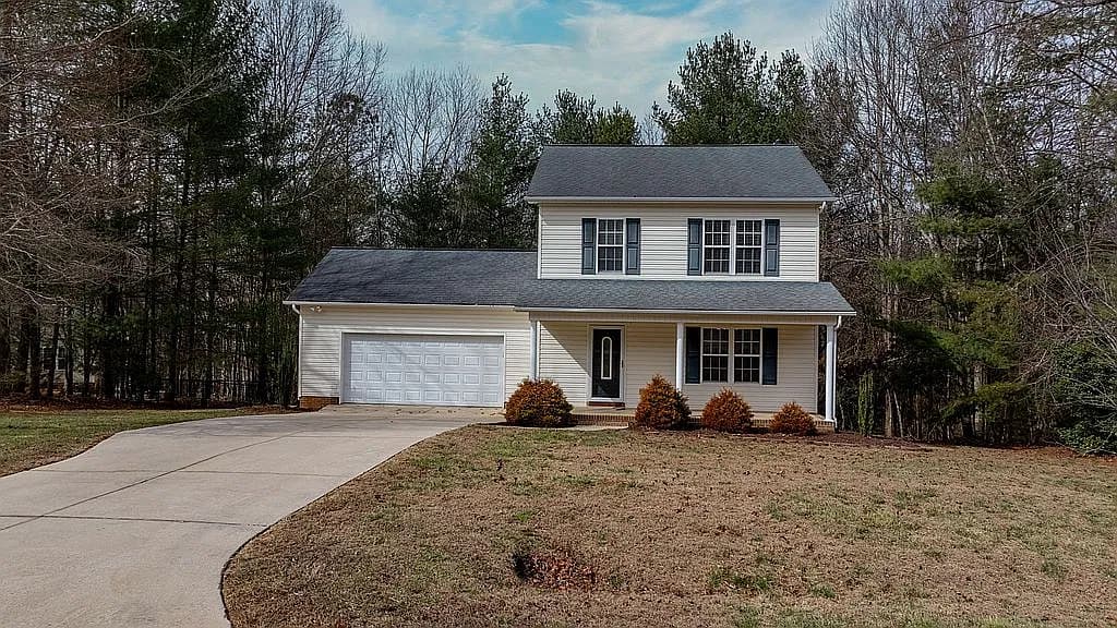 5319 Eider Ln — exterior photo