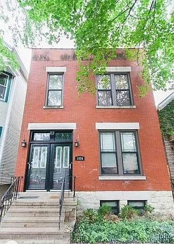 1434 W Fletcher St — exterior photo