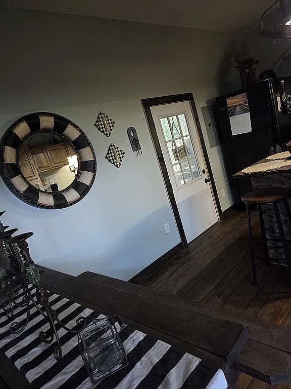 366 Jaybird Ln — exterior photo