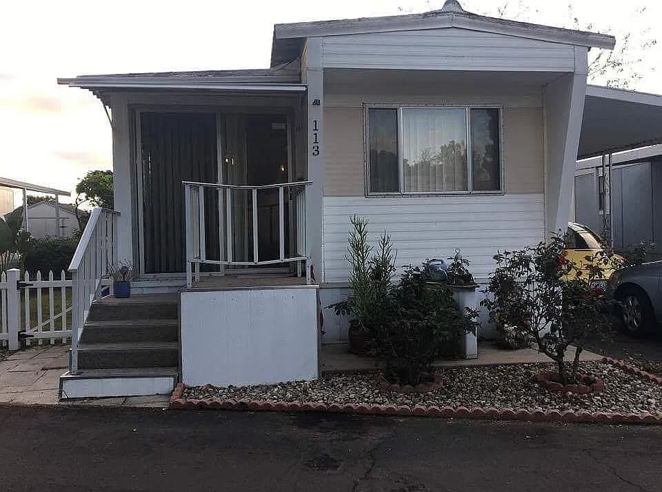 10600 Meredith Dr APT 3 — exterior photo