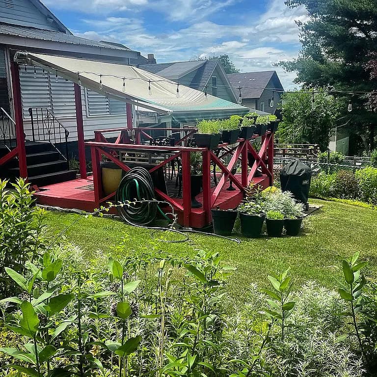 13 House Ave — exterior photo