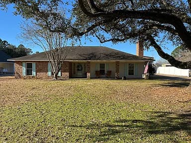 419 Pecan Ave — exterior photo