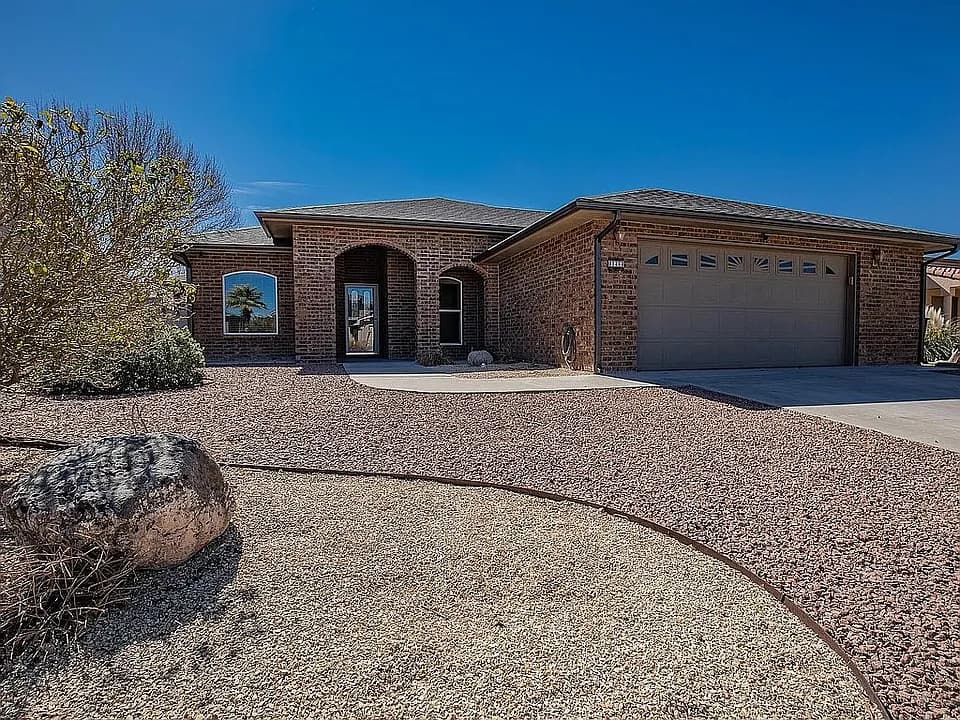 340 Camino Real — exterior photo