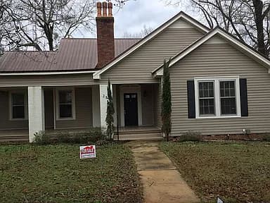 28 Alber Dr — exterior photo