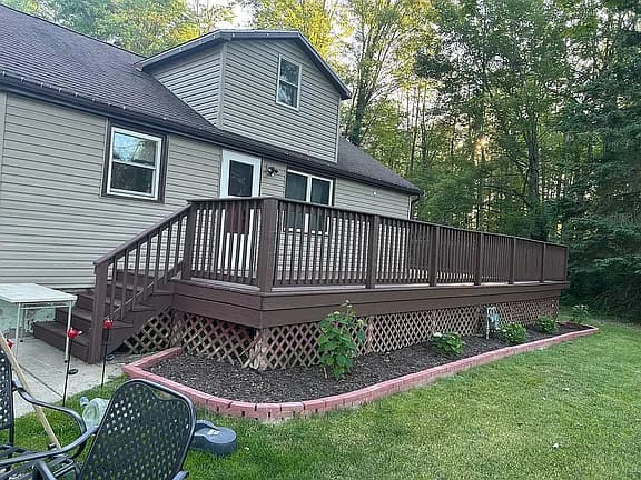 2193 Derby Rd — exterior photo