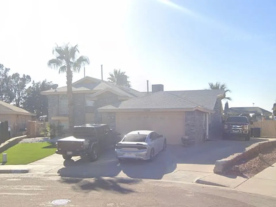 12004 Pueblo Laguna Dr — exterior photo
