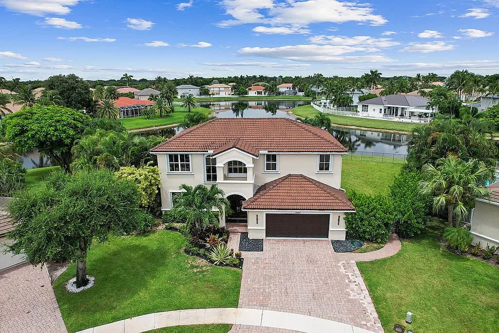 6445 Kirsten Way — exterior photo