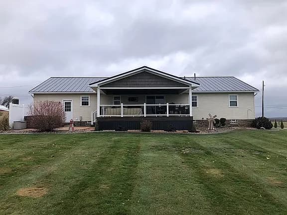 3784 McKee Rd — exterior photo