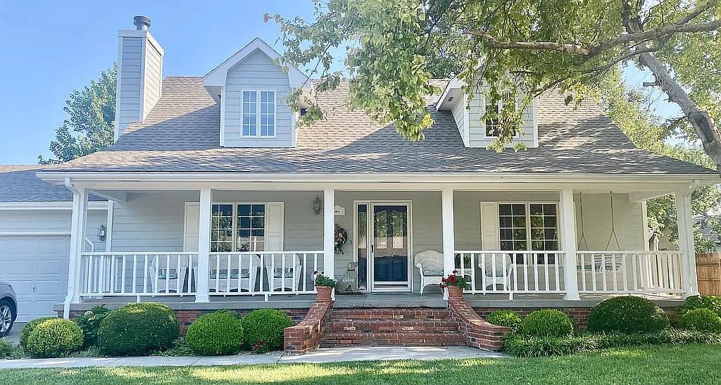 304 Crestview Ave — exterior photo