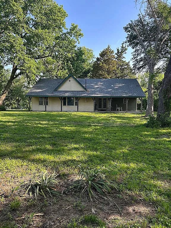 5001 N Galvin Rd — exterior photo