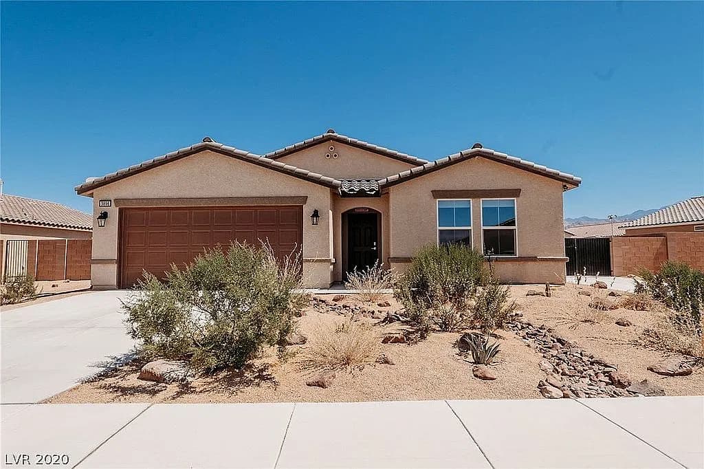3896 E Garfield Dr — exterior photo