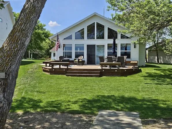 44144 Outlet Beach Rd — exterior photo