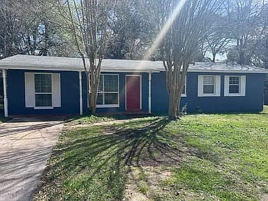 919 Blue Springs Dr — exterior photo