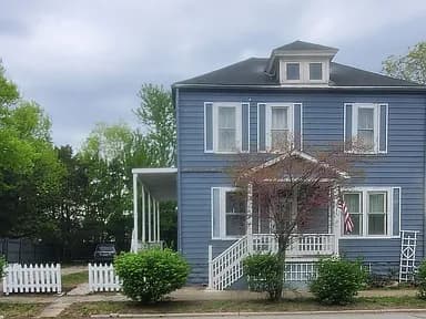227 S 7th St — exterior photo