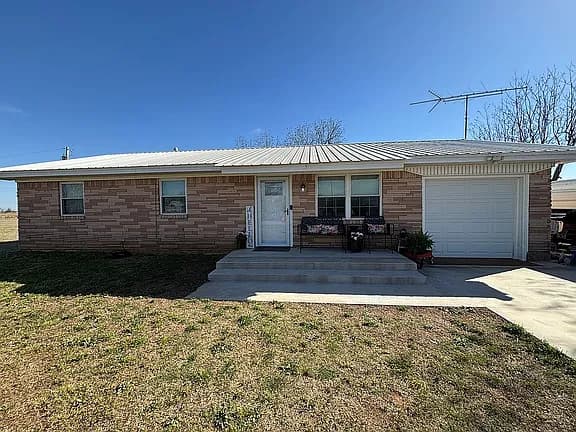 31132 County Street 2470 — exterior photo