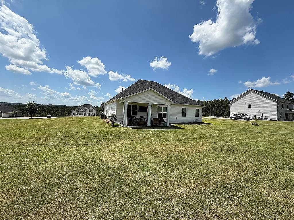 229 Yaun Rd — exterior photo