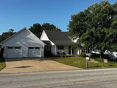 202 Briarbrook Dr — exterior photo