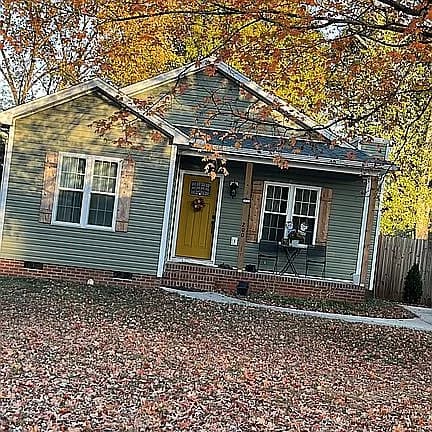 200 Capistrano Dr — exterior photo