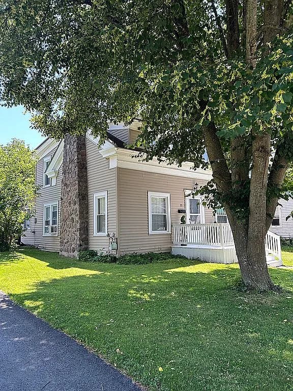 23 Pine St — exterior photo