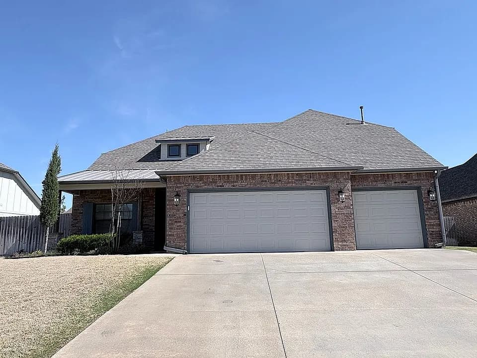 8705 S Quanah Ave — exterior photo