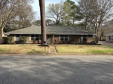 3875 Faunsdale Dr — exterior photo