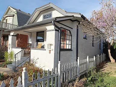 1063 S Clarkson St — exterior photo