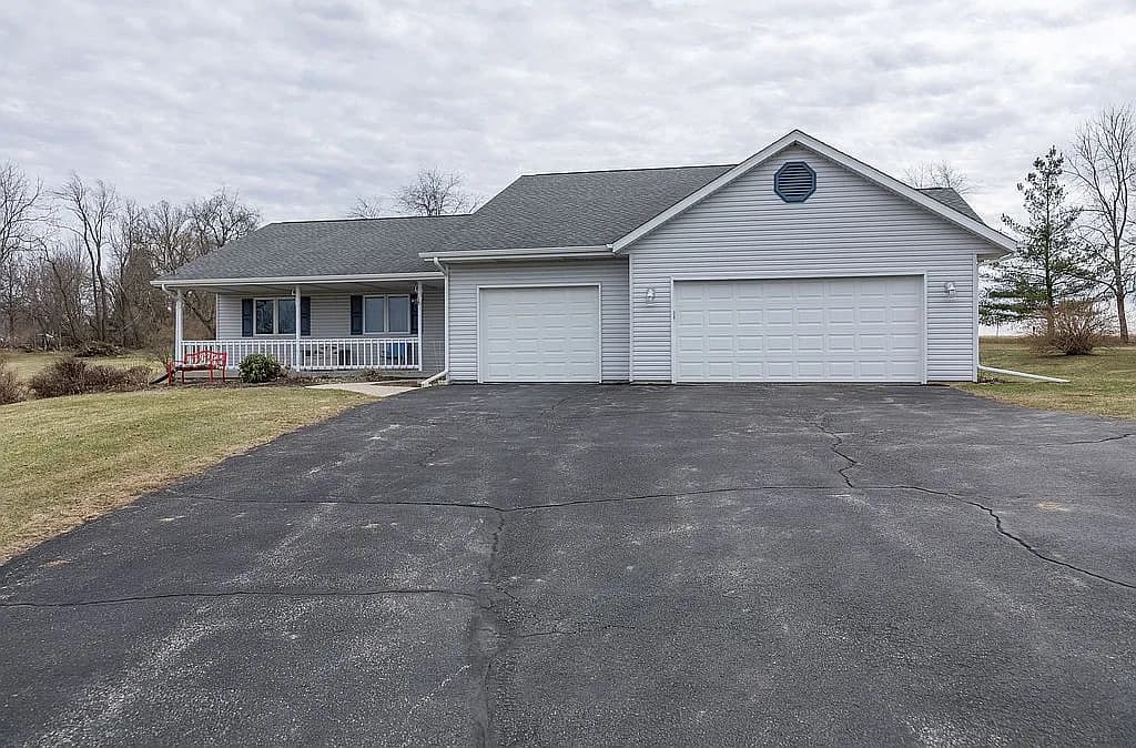 12326 Serene Dr — exterior photo