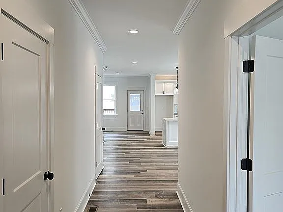 109 Taylor St — exterior photo