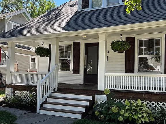 2233 C St — exterior photo