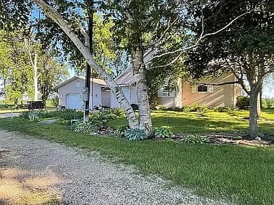 1644 Udall Ave — exterior photo