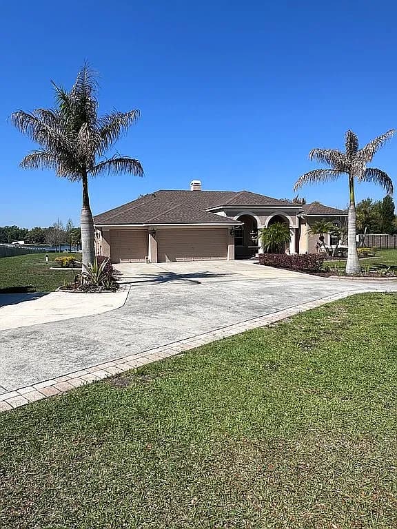 19454 Gunn Hwy — exterior photo