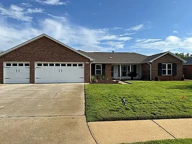 606 Windy Ln — exterior photo