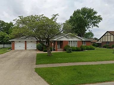 104 Candlelight Ln — exterior photo