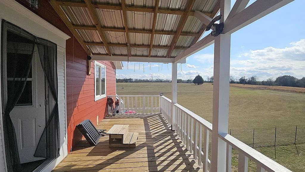2639 County Road 6 — exterior photo