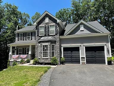 854 E Wheel Rd — exterior photo