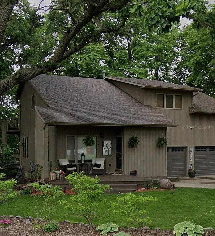 2000 Edgewood Dr — exterior photo