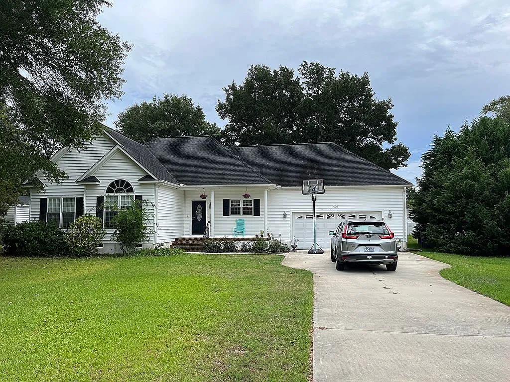 406 Neptune Dr — exterior photo