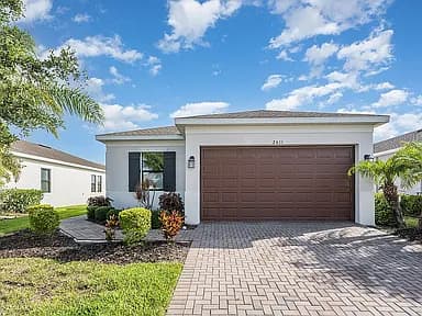 2411 Treasure Cay Ln — exterior photo