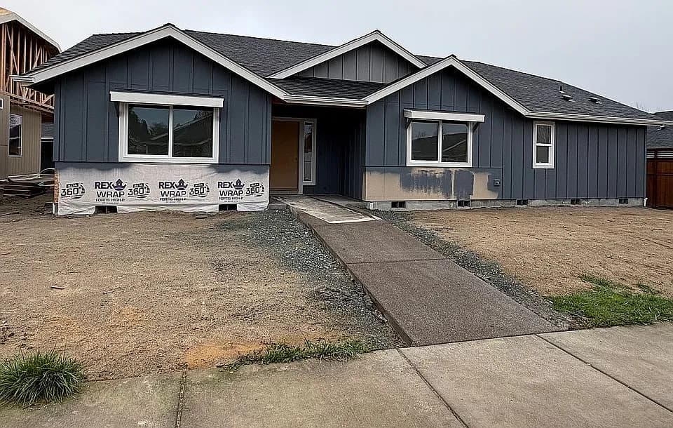 1604 Kokanee Ln — exterior photo