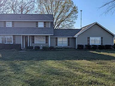 1386 Brownsville Loop — exterior photo
