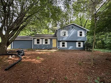 381 Plantation Blvd — exterior photo