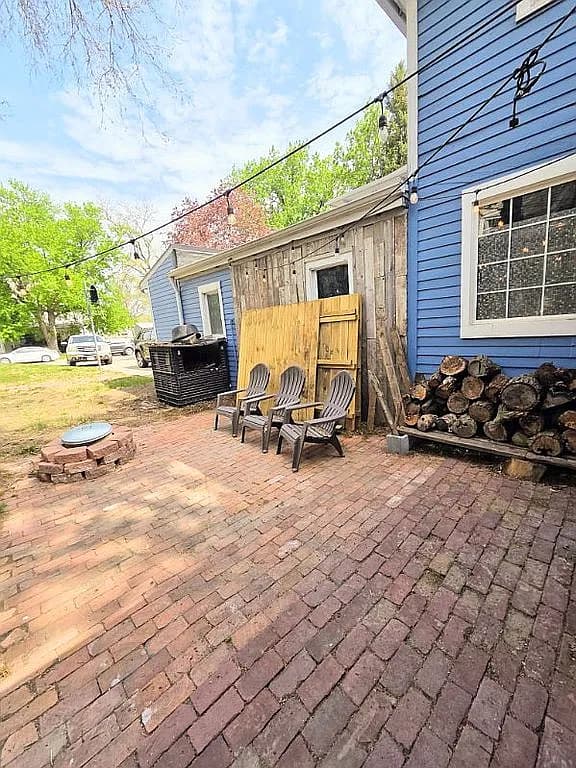 917 N 10th Ave — exterior photo