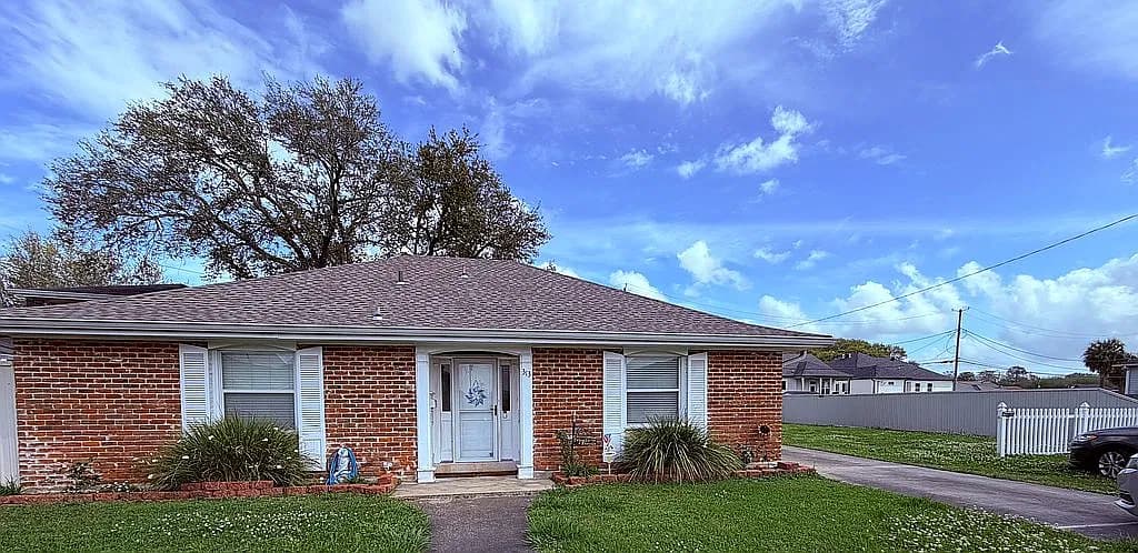 313 Bear Dr — exterior photo