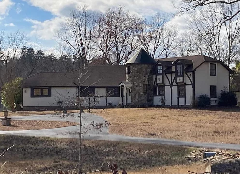 2051 Cane Creek Rd — exterior photo