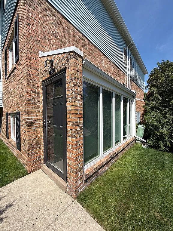 162 Pinewood Cir Unit 74 — exterior photo