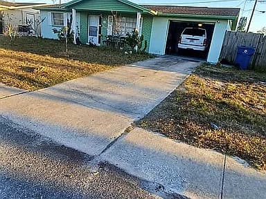 1467 Classic Dr — exterior photo