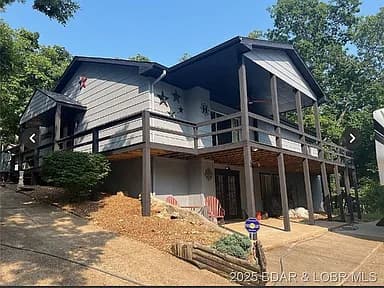 1075 Carie Ln — exterior photo