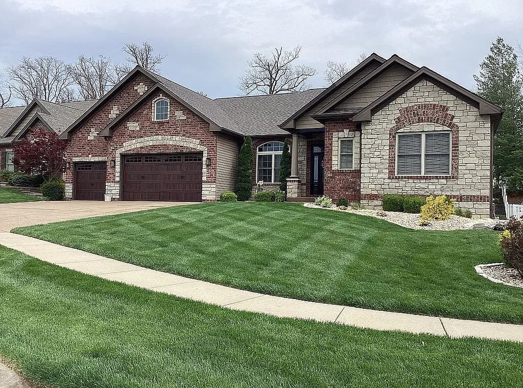 528 Elm Creek Dr — exterior photo
